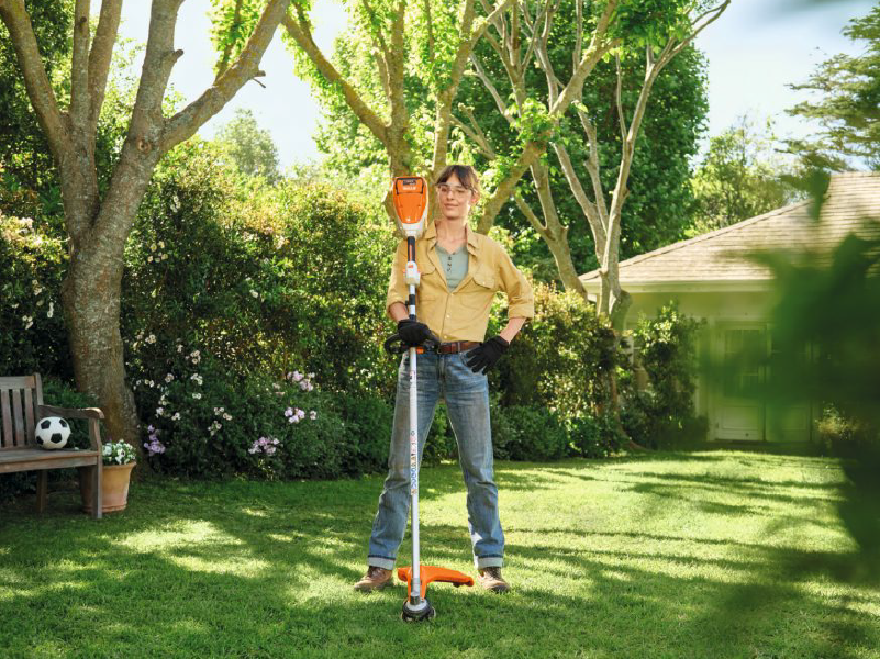 Desbrozadora de batería FSA 80 R, con batería y cargador 4 Desbrozadora de batería FSA 80 R, con batería y cargador - Imagen 4